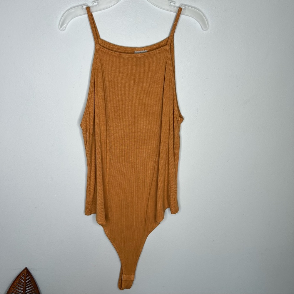 Women's Mustard Sleeveless Top